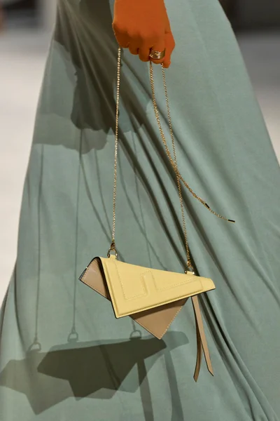 Look 162